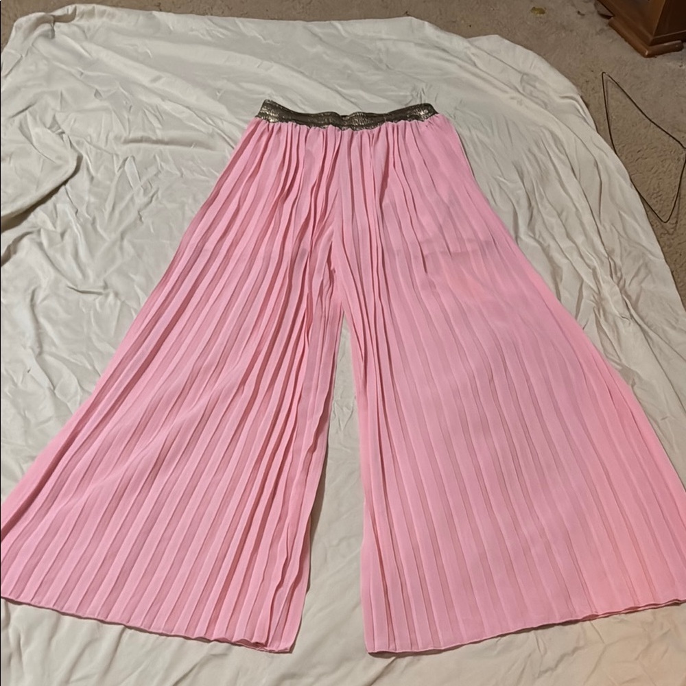 Elegant Pink Pleated Wide-Leg Pants